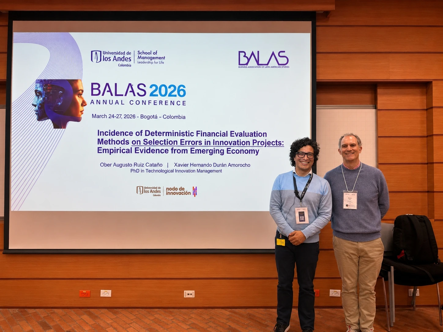 Augusto Ruiz presentando la investigación sobre PRIME-10 en la conferencia BALAS 2026